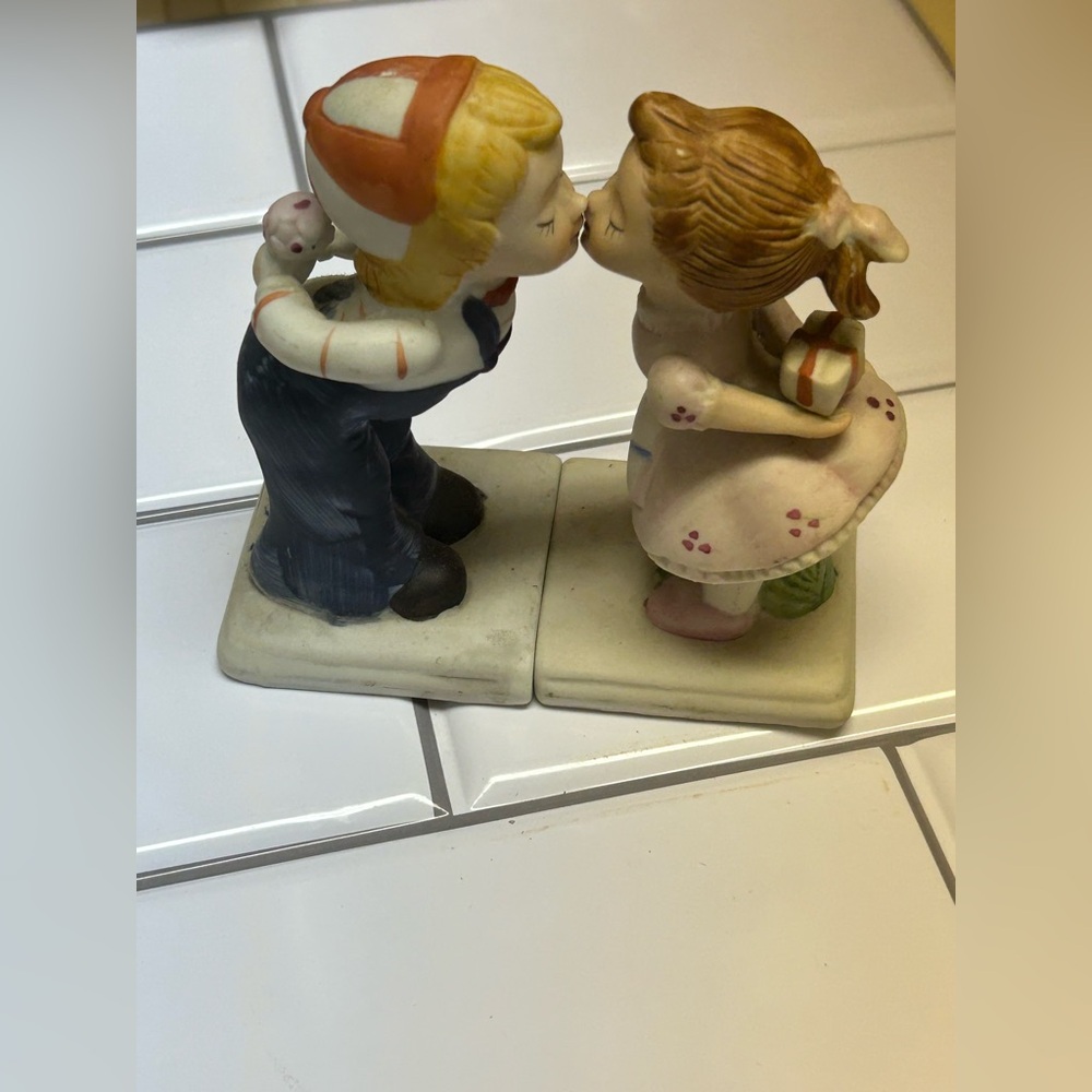 Vintage Porcelain Kissing Girl And Boy Figures Made In Korea Giving Gifts